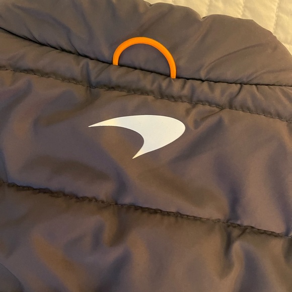McLaren Black and Orange Renault Down Filled Vest / Team Gilet - Never Worn!! - Picture 7 of 10